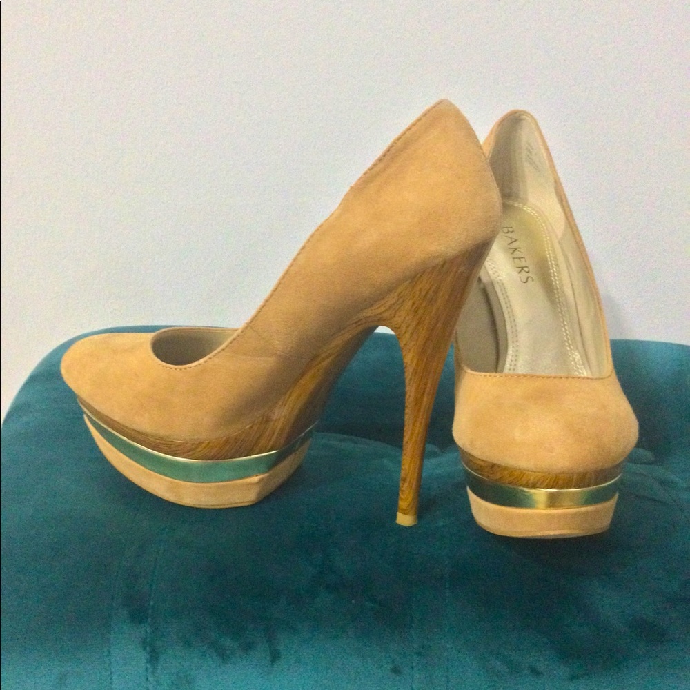 Bakers suede heels